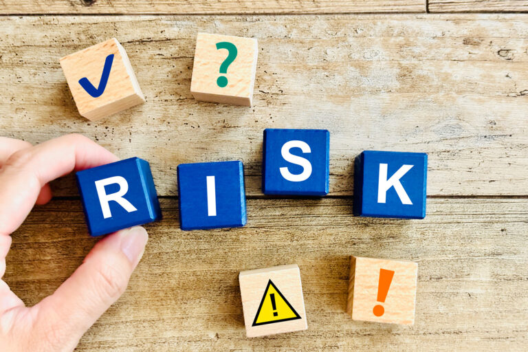 IPOを目指す企業が業務委託契約で見落としがちな労務リスク