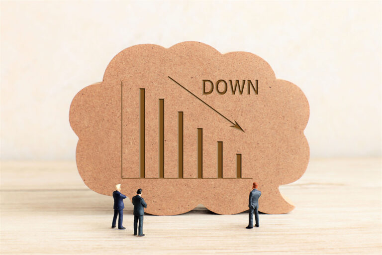 未払い残業代と中期事業計画の影響