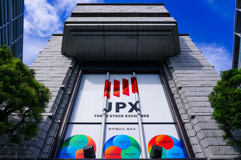 2025年12月 激変するIPO市場と「戦略的IPO労務」の最前線：上場維持をかけたガバナンス強化