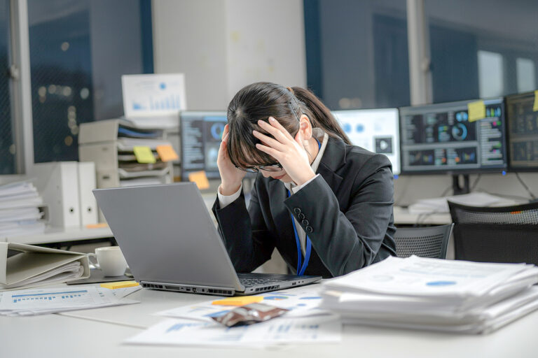 審査を揺るがす「過重労働」と「36協定違反」の深刻な影響：上場延期を回避するための労務ガバナンス